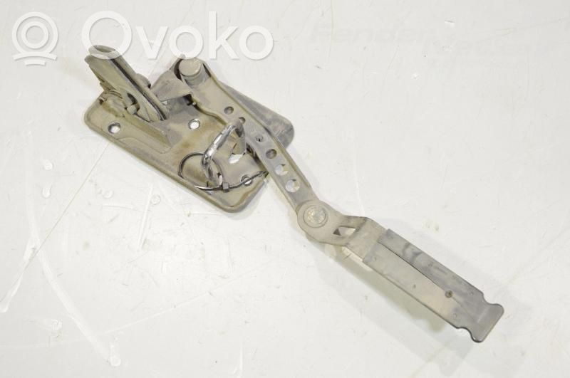 Engine bonnet/hood lock/latch loop/hook   3D0823480D
