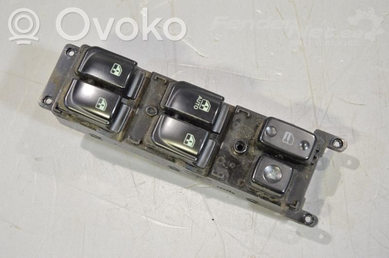 Interruptor del elevalunas eléctrico   935703K310QS
