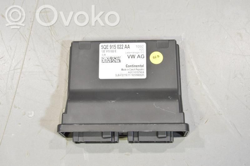 Volkswagen Golf VII Battery control module 