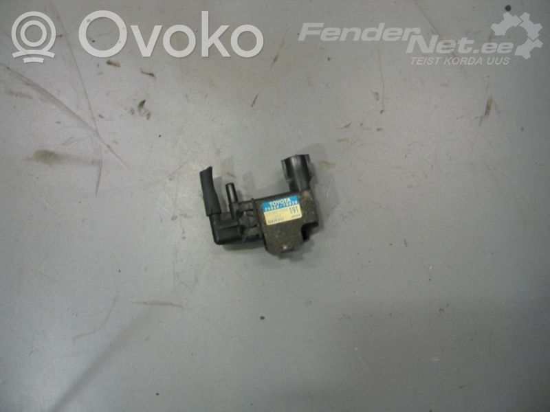 Lexus IS 200-300 Vacuum valve 
