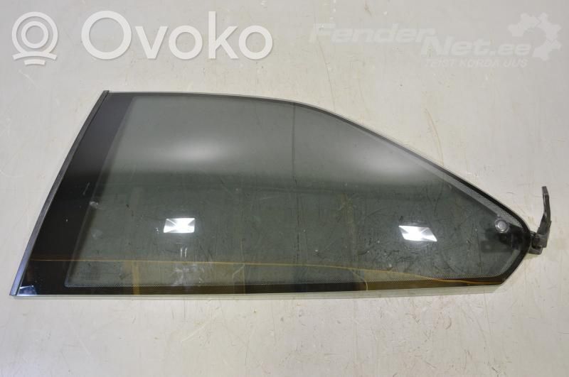 Galinis šoninis kėbulo stiklas   51368119077