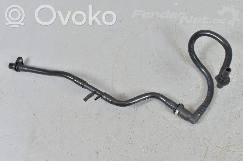 BMW 1 E82 E88 Degvielas iesmidzināšanas caurule (-es) 