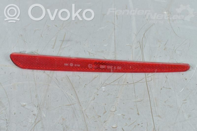 Rear tail light reflector   251802,63146901572,251832,251832
