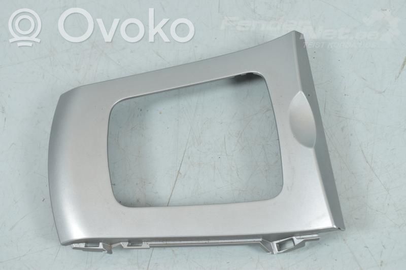 Toyota Corolla E140 E150 Tunel środkowy 
