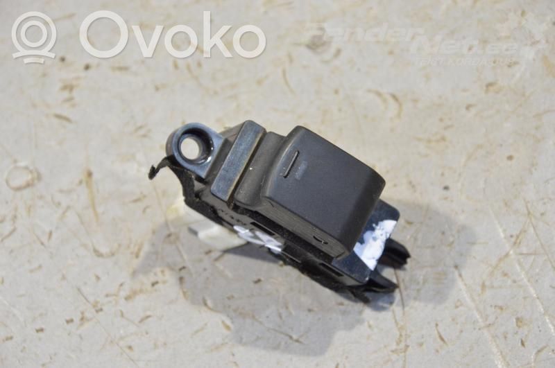 Subaru Legacy Electric window control switch 