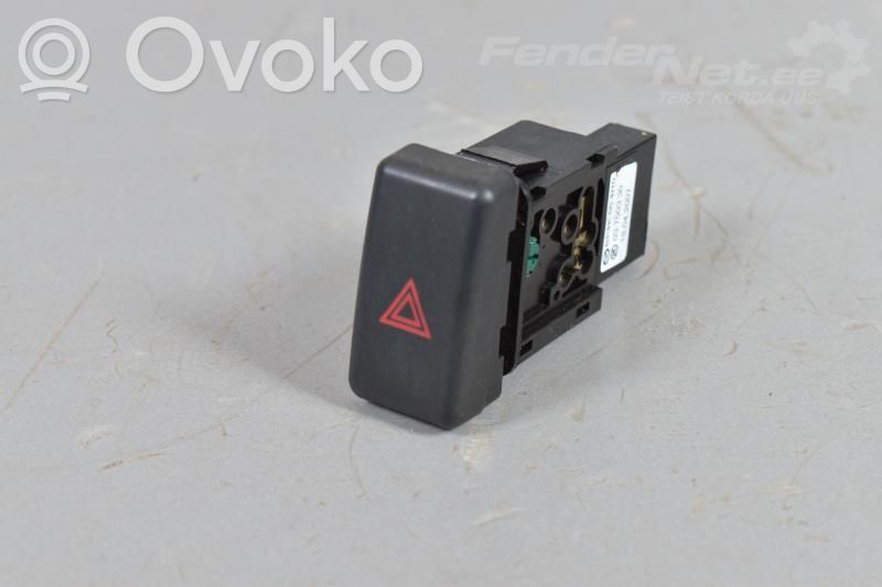 Mazda 3 I Hazard light switch 