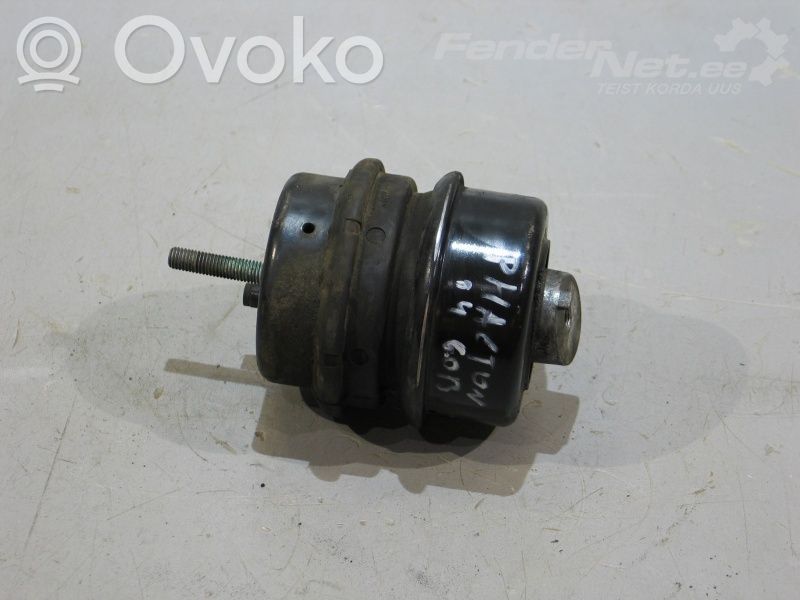 Volkswagen Phaeton Engine mounting bracket 