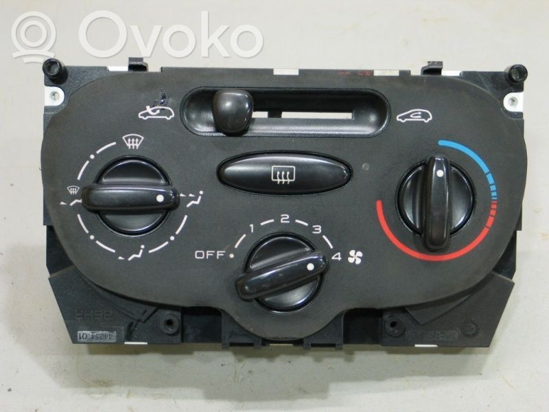 Peugeot 206 Climate control unit 