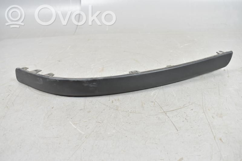 Front bumper lip   9484010