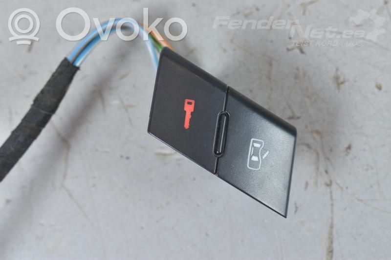 Audi A6 S6 C5 4B Central locking switch button 