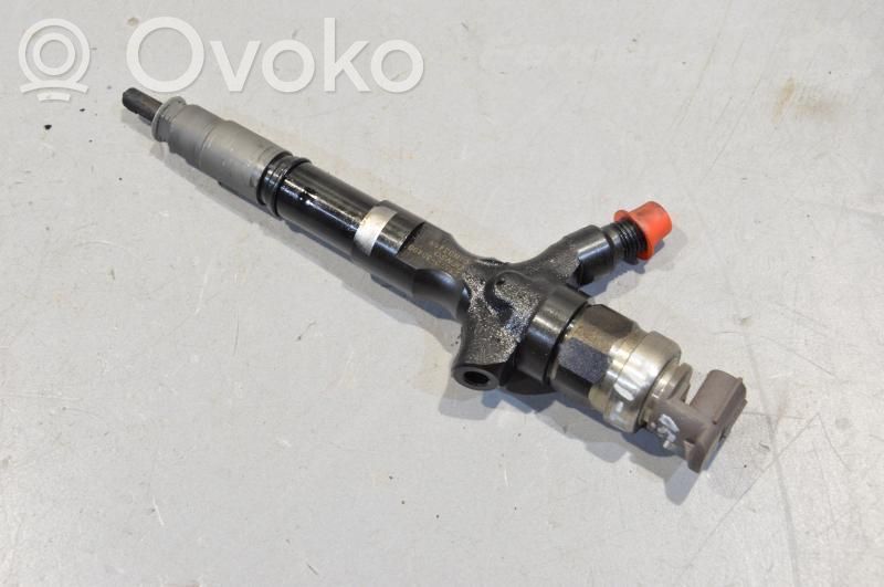 Toyota Hilux (AN10, AN20, AN30) Injector combustibil 