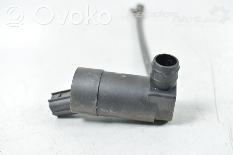 Ford Mondeo MK IV Windscreen/windshield washer pump 