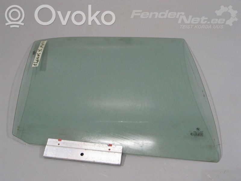 BMW 3 E36 Rear door window glass 
