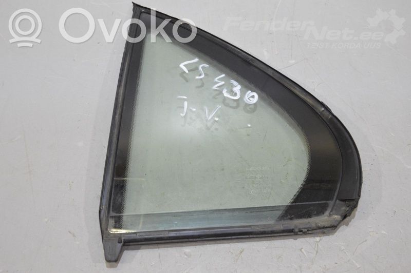 Takakulmaikkunan ikkunalasi   6812450030