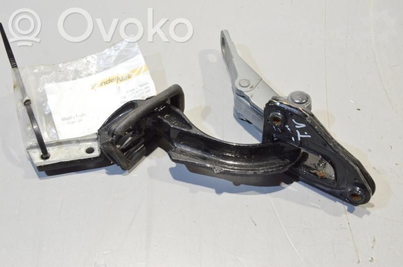 Volvo 850 Tailgate/trunk/boot hinge 