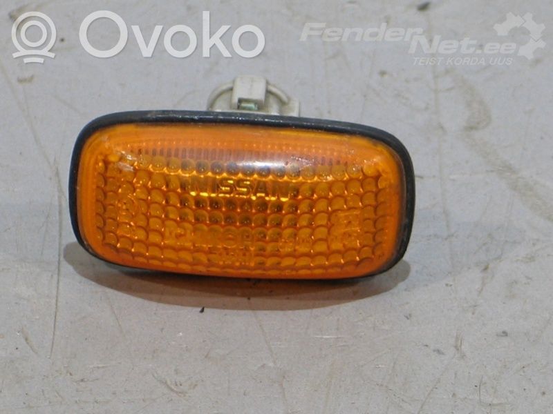 Nissan Maxima Seitenblinker 