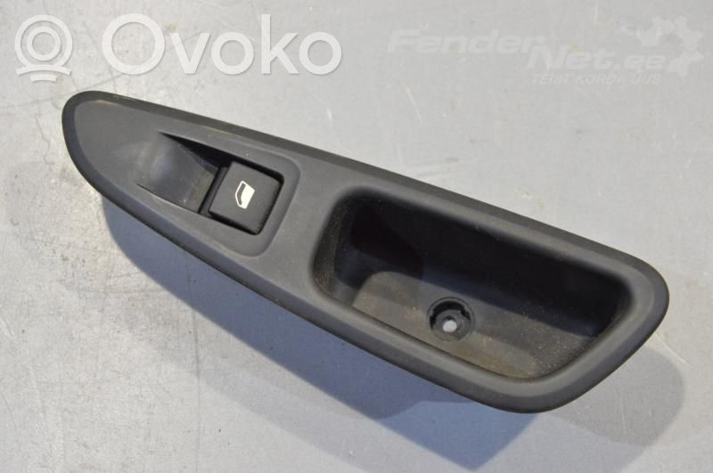 Peugeot 308 Electric window control switch 