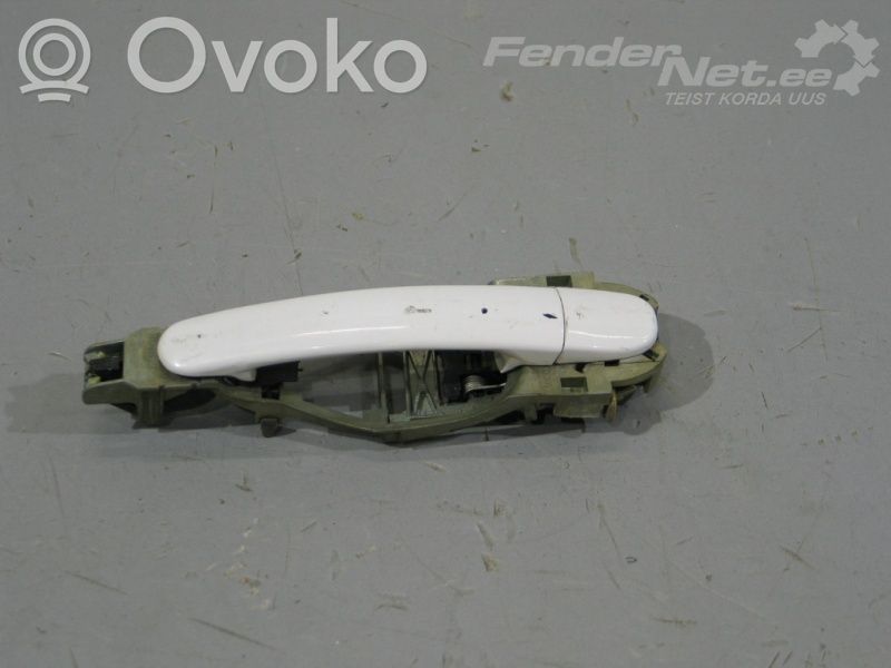 Volkswagen PASSAT B5 Manecilla/asa externa de la puerta trasera 