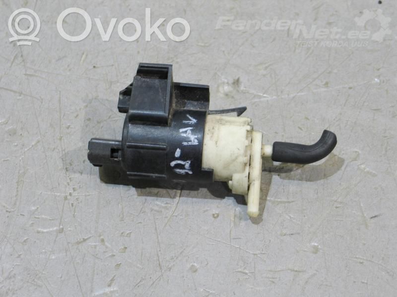 Volvo 850 Windscreen/windshield washer pump 