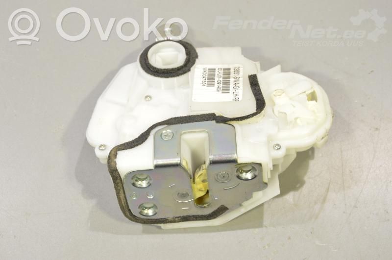 Honda CR-V Rear door lock 
