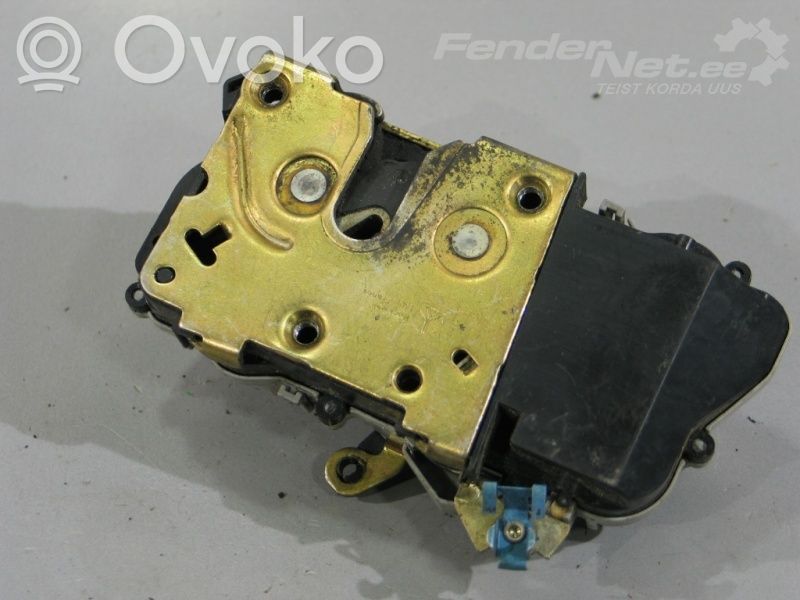 Citroen Berlingo Front door lock 