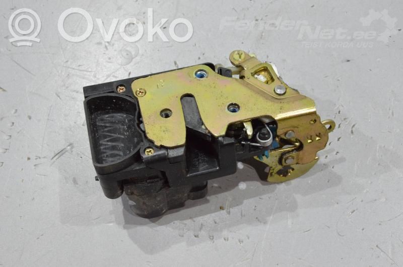 Chevrolet Aveo Priekšpusē slēdzene 
