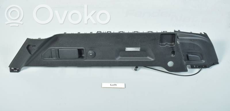 Ford Focus seitliche Verkleidung Kofferraum 
