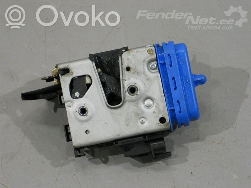 Rear door lock   4D0839016D