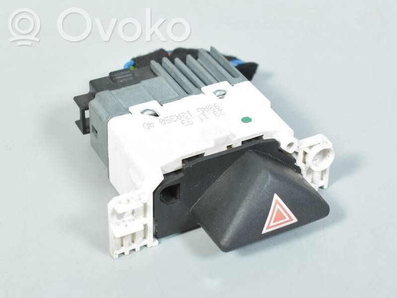 Ford Focus Hazard light switch 