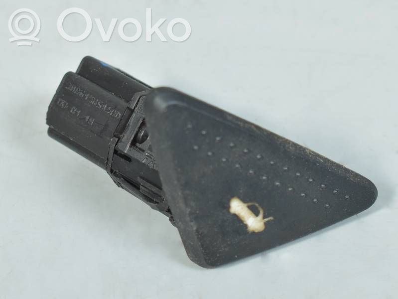 Ford Focus Tailgate/boot open switch button 