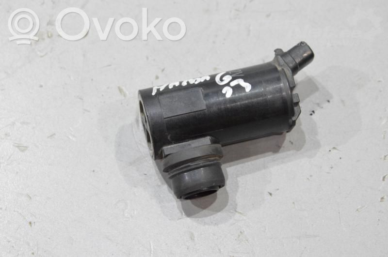 Mazda 6 Windscreen/windshield washer pump 