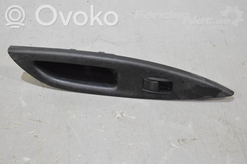 Electric window control switch   GJ6A685L1A,GE4T66370A