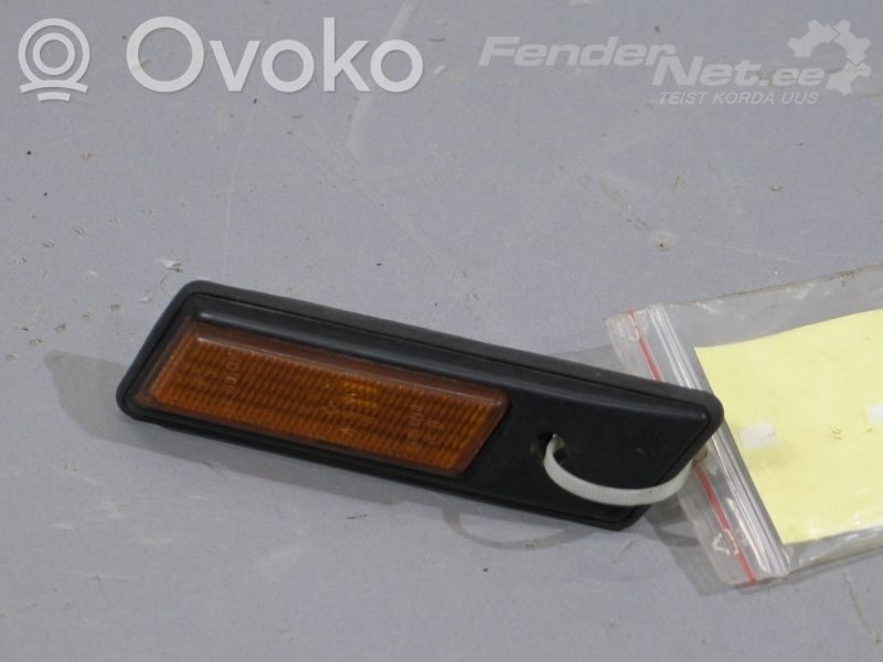 BMW 5 E34 Front fender indicator light 