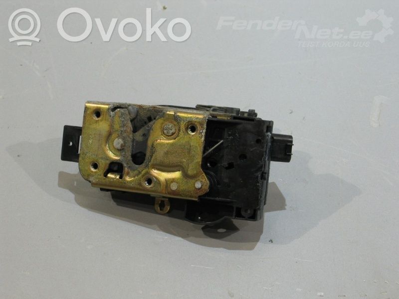 Ford Focus Aizmugurē slēdzene 
