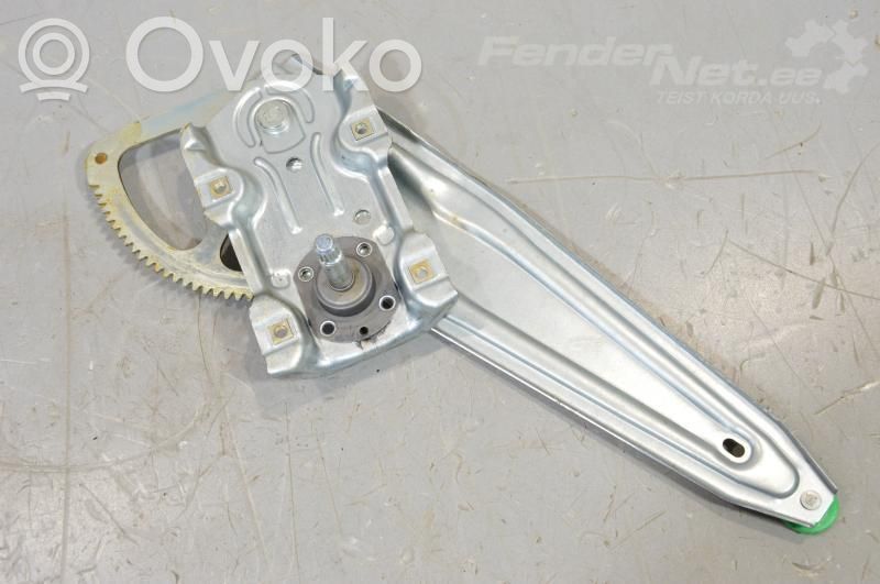 Regulador manual de la ventanilla trasera   698300D230