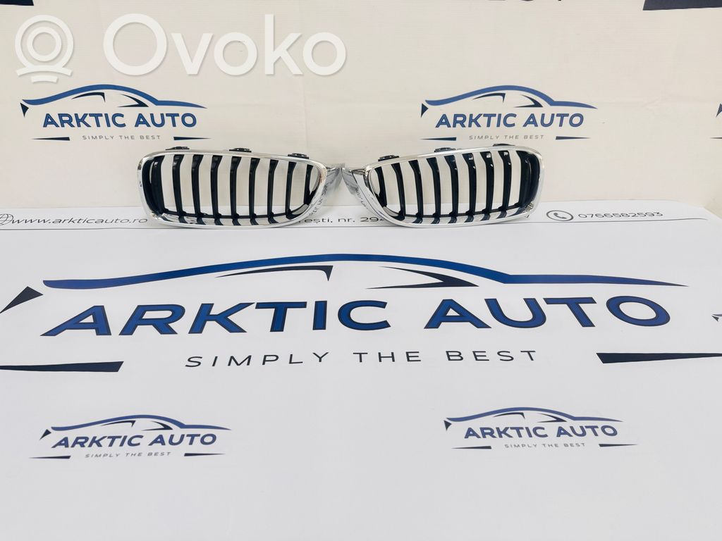 BMW 4 F32 F33 Griglia superiore del radiatore paraurti anteriore 