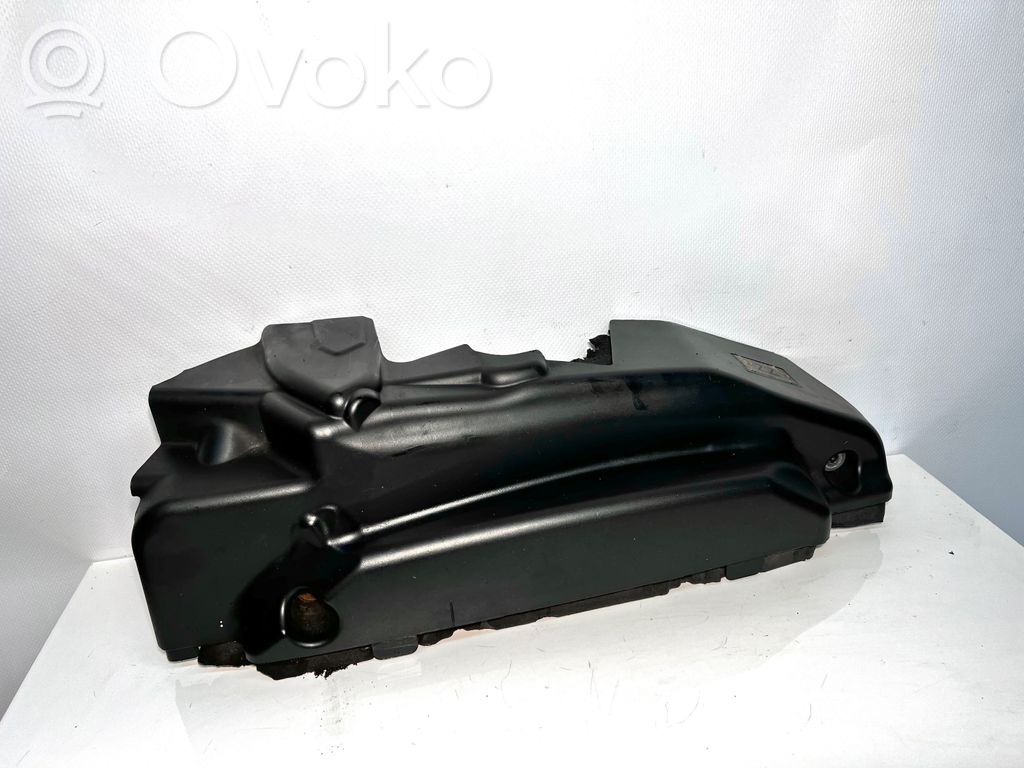 Engine cover (trim)   778891808,14011810,7788918