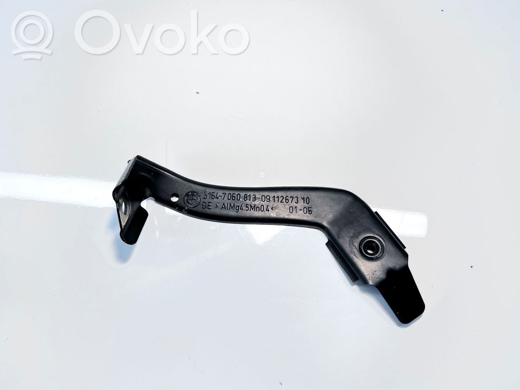 Fender mounting bracket   7060813,0911267310