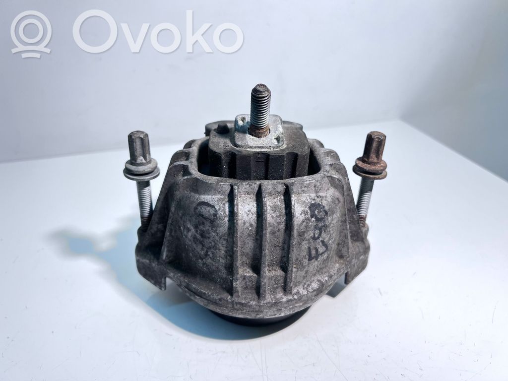 Engine mount bracket   13981112