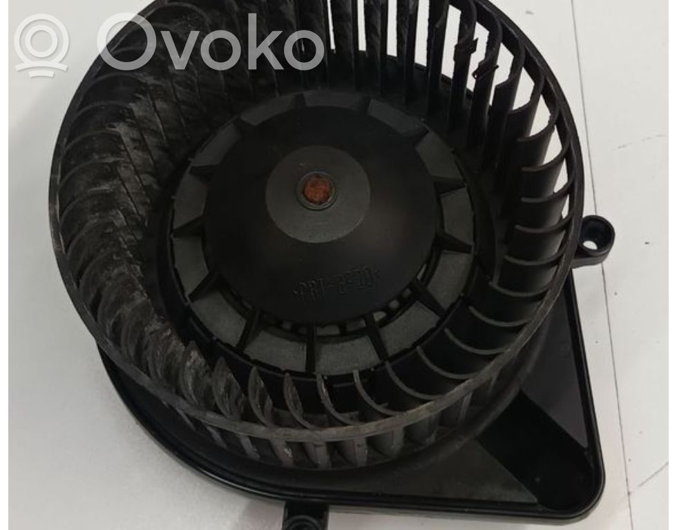 Audi A4 S4 B6 8E 8H Pečiuko ventiliatorius/ putikas 