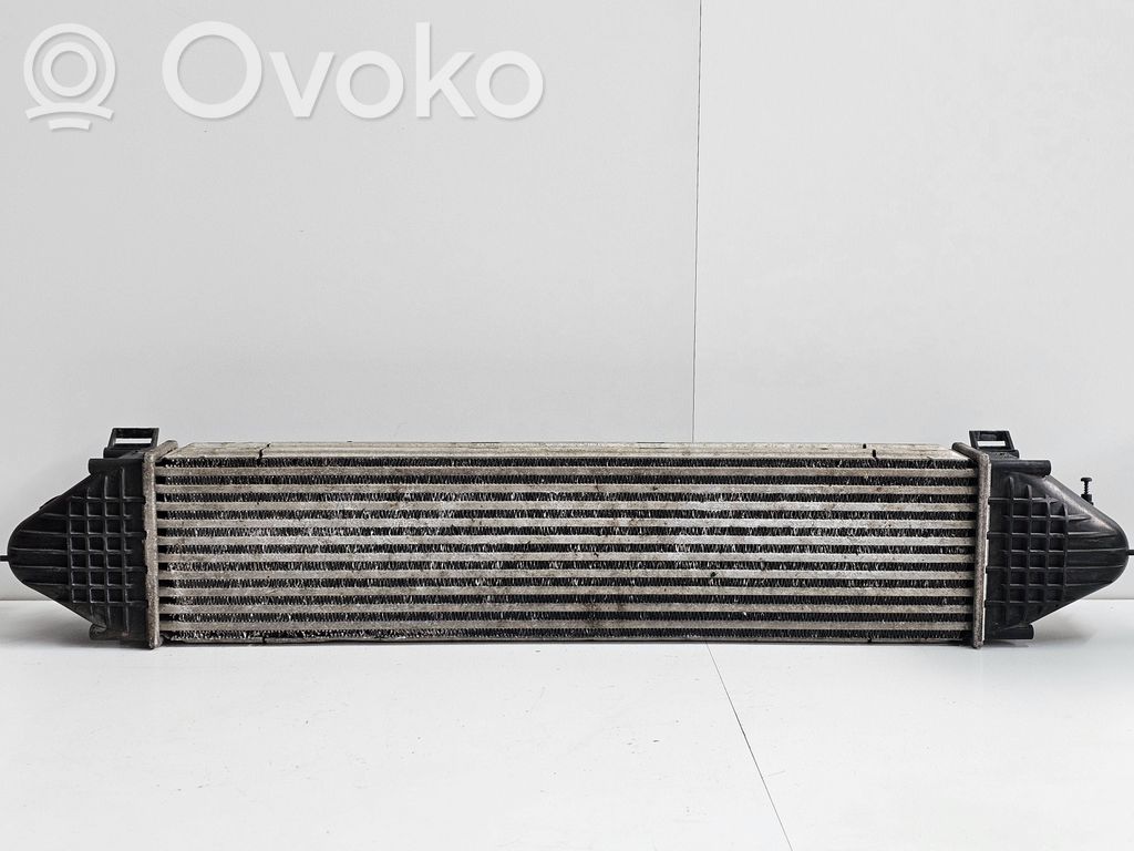 Volvo V70 Interkūlerio radiatorius 