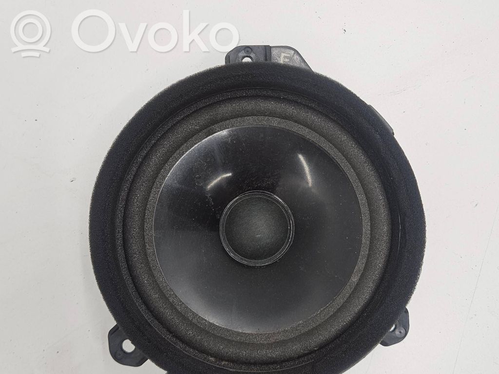 Subaru Legacy Altavoz de la puerta delantera 