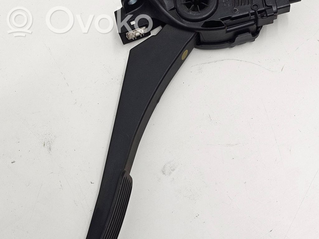 Volvo S60 Pedał gazu / przyspieszenia 