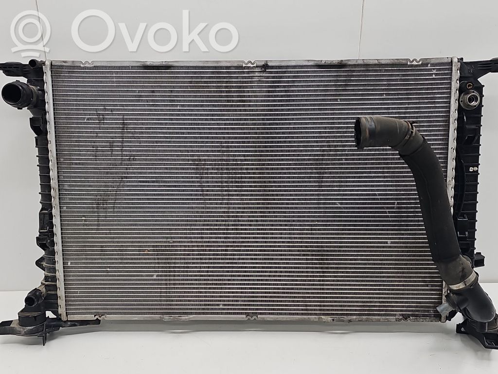 Audi A4 S4 B8 8K Chłodnica 