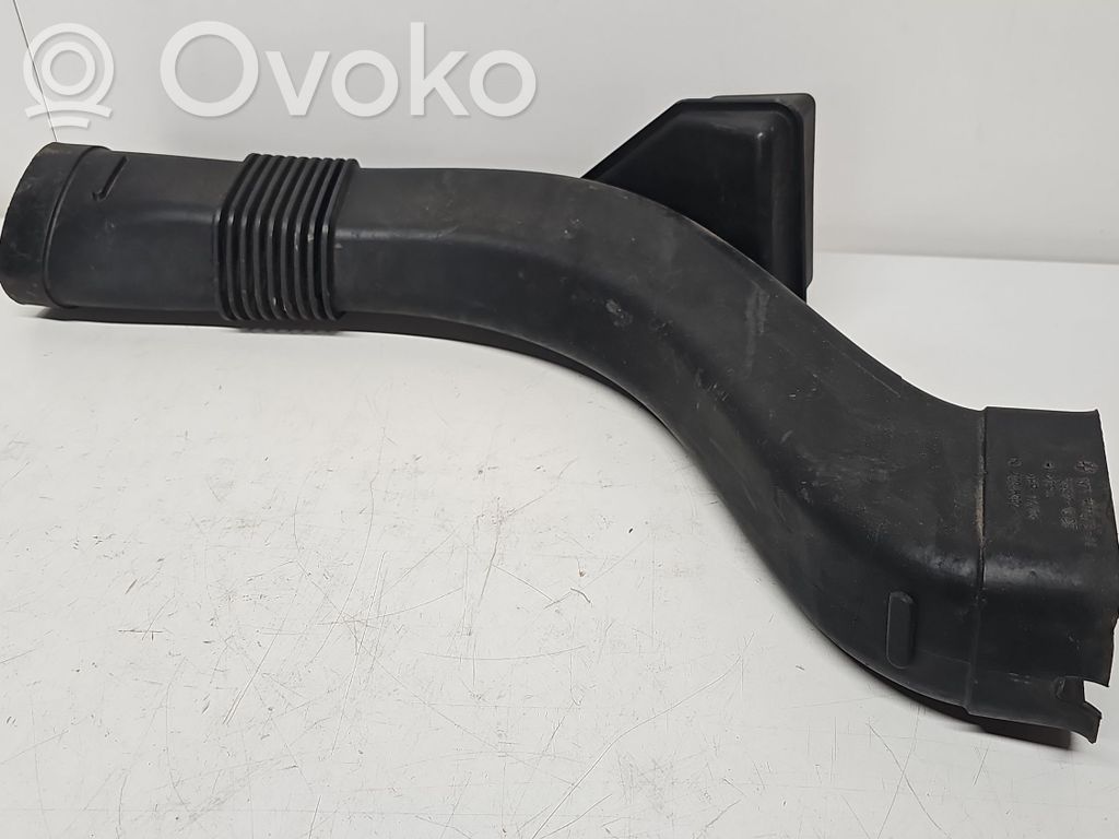 BMW 7 F01 F02 F03 F04 Część rury dolotu powietrza 