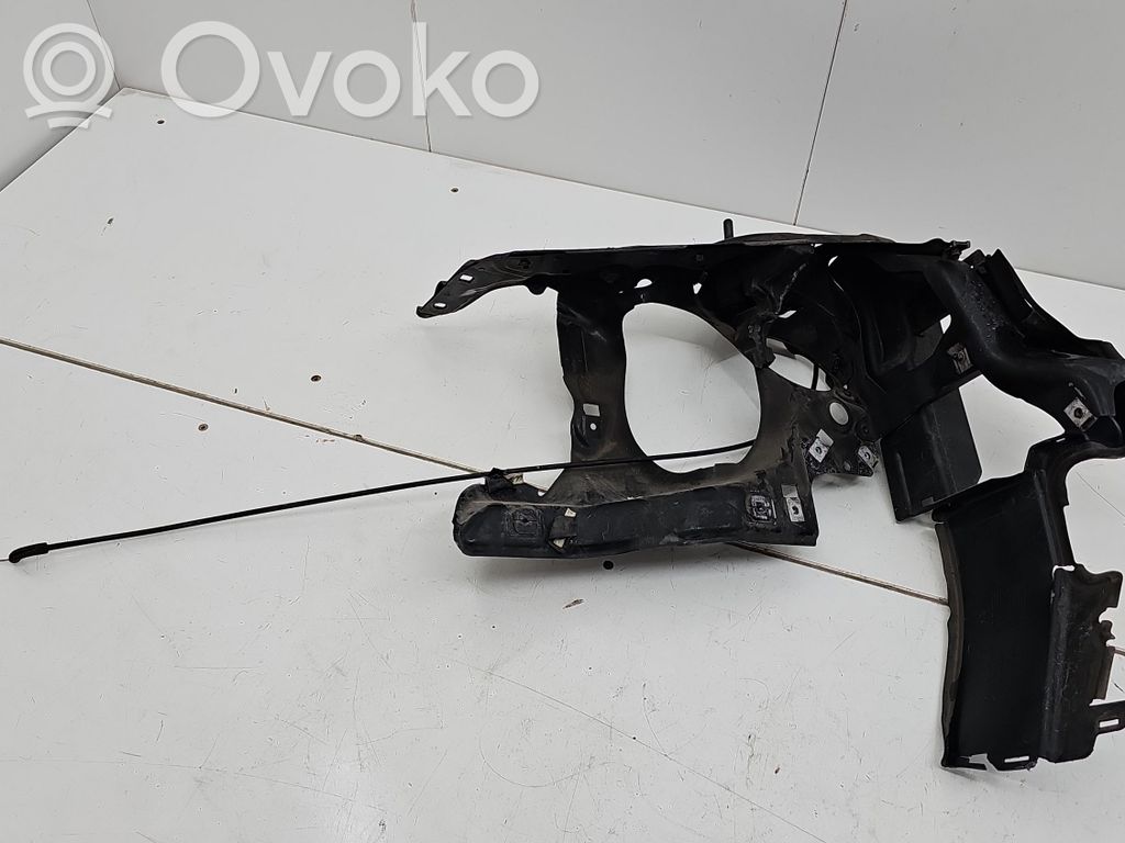 BMW 7 E65 E66 Headlight/headlamp mounting bracket 
