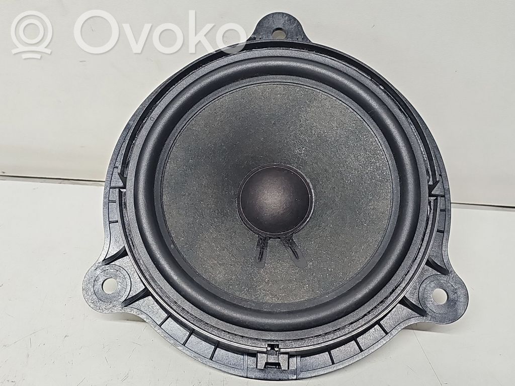 Renault Captur Front door speaker 
