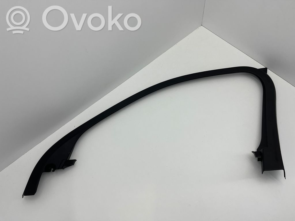 Volvo XC40 Etuoven lasin muotolista 