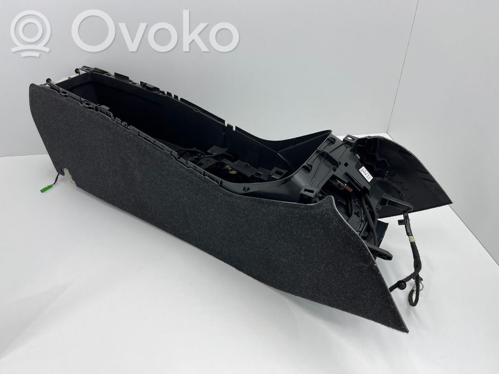 Volvo XC40 Tunel środkowy 