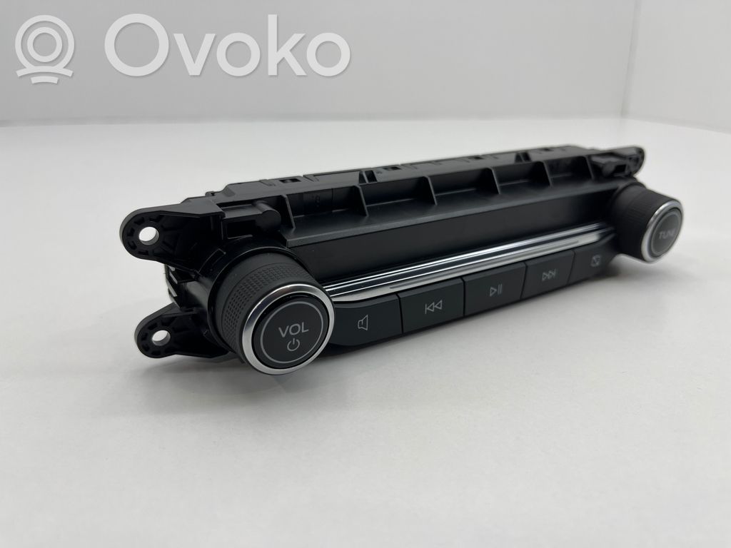 Ford Kuga III Przyciski / Przełącznik regulacji głośności 